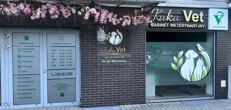 Oklejenie witryny  KukuVet